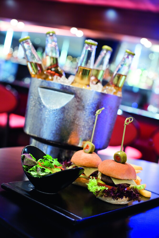 Sports Bar