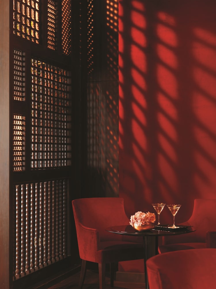 Hotel Lounge