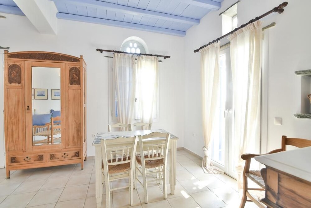 Suite - Guestroom