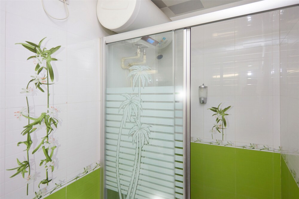 Deluxe Room, 2 Twin Beds - Bathroom