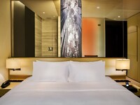 Urban Corner Room