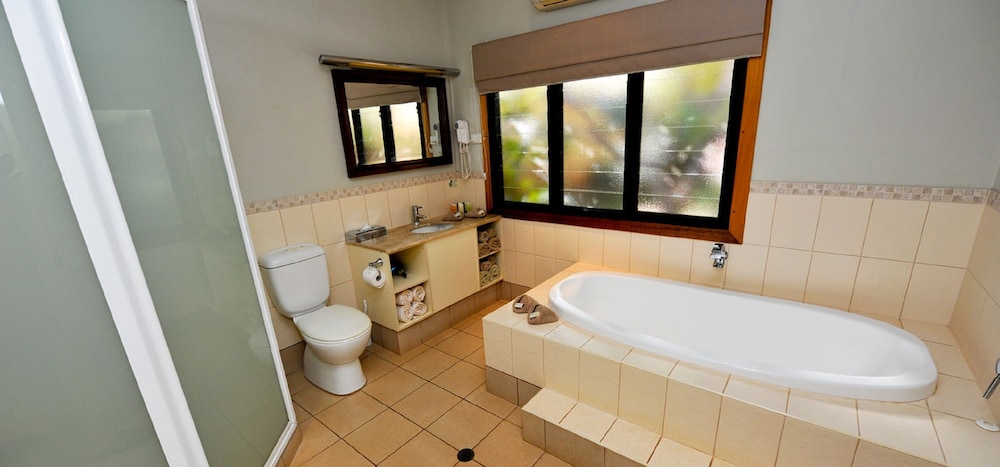 Villa, 2 Bedrooms - Bathroom