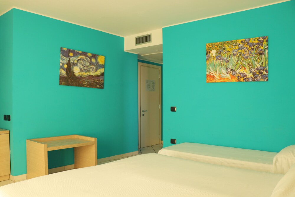 Guestroom
