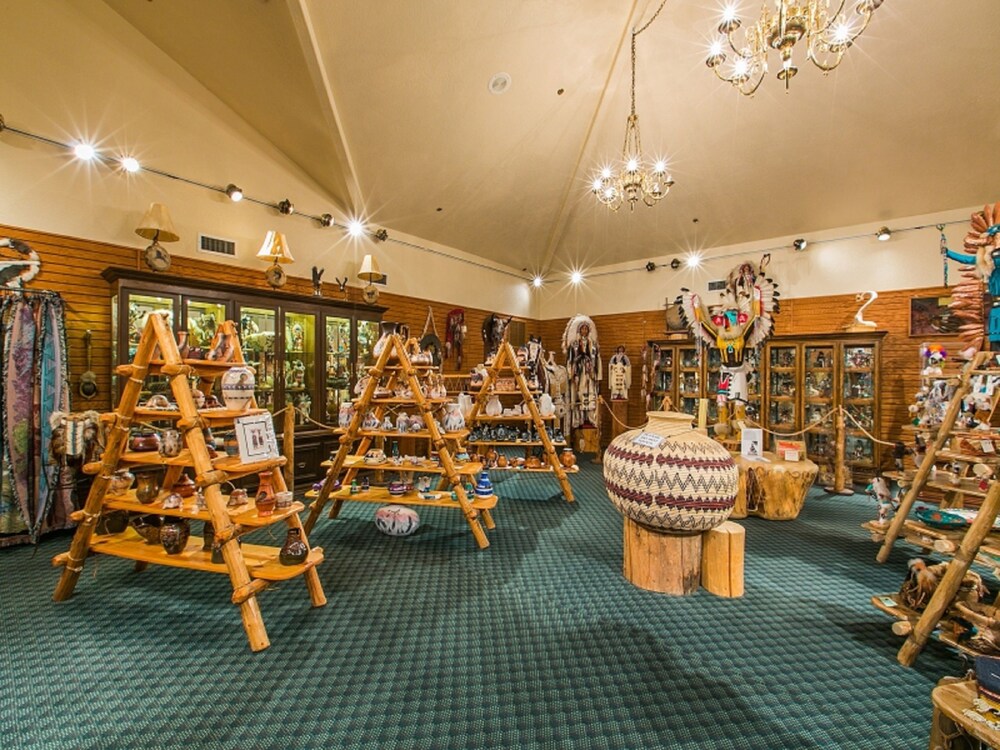 Gift Shop