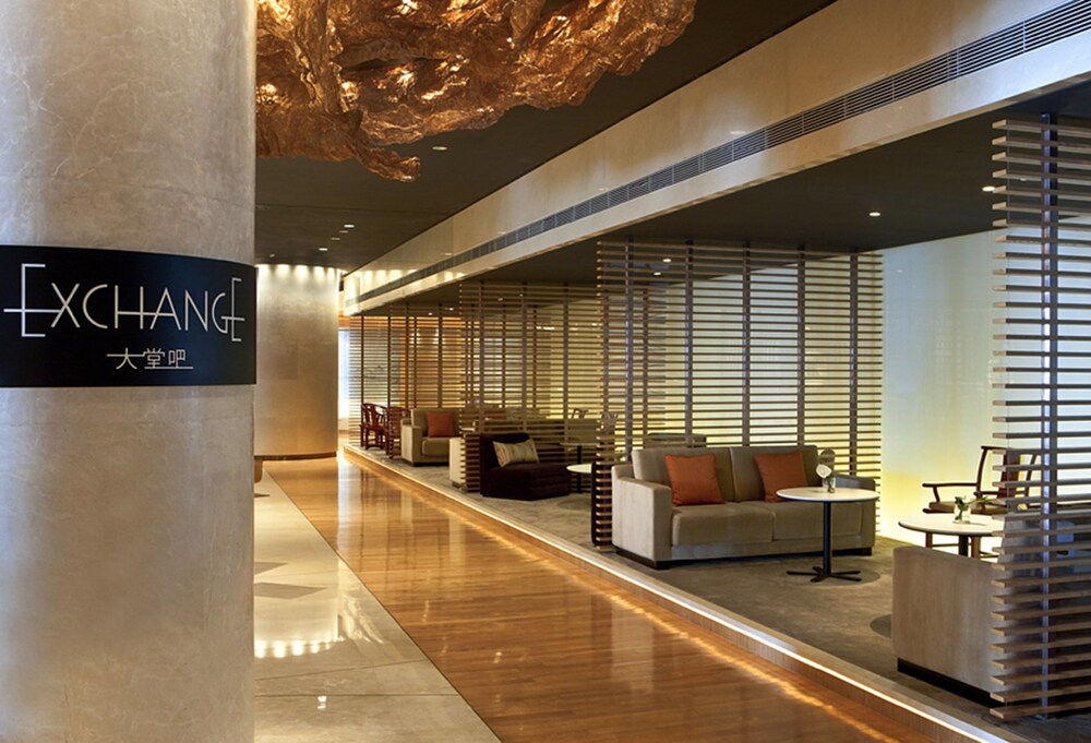 Hotel Lounge