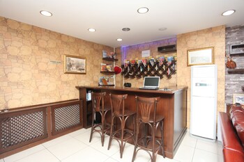 Hotel Bar