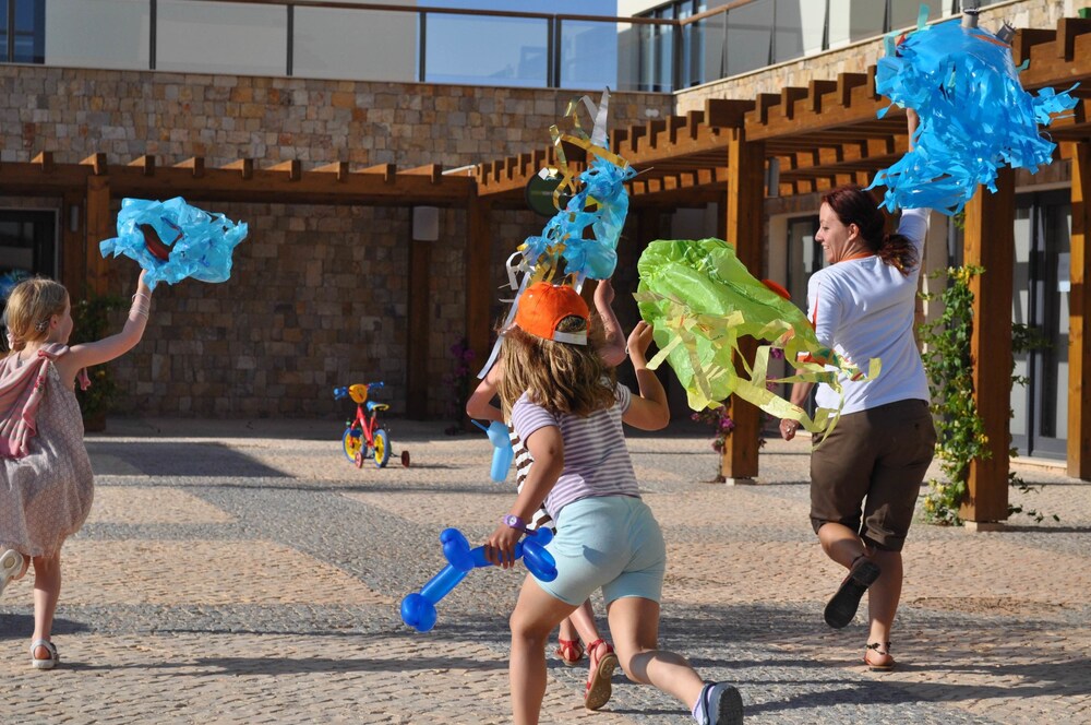 Childrens Play Area - Outdoor