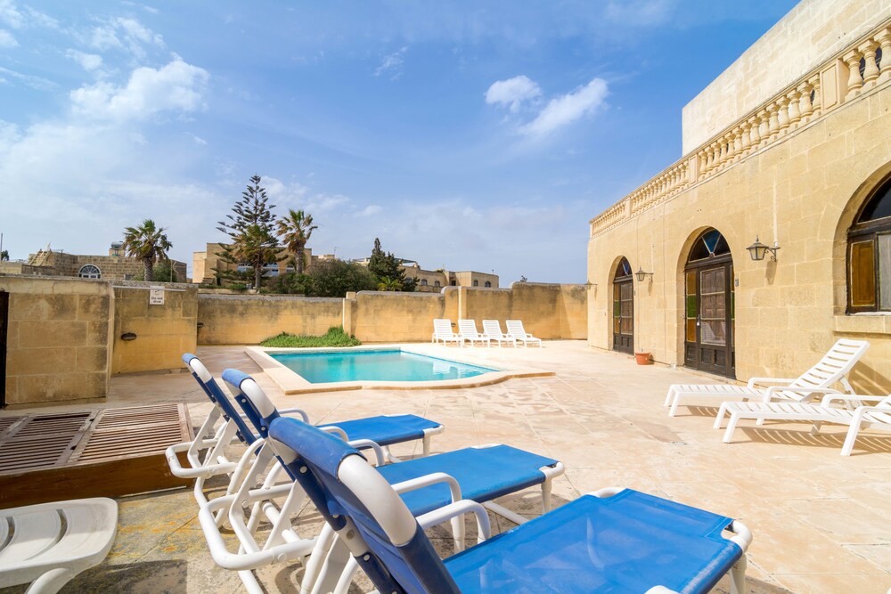 Standard Apartment, 1 Bedroom, Pool Access - Terrace/Patio