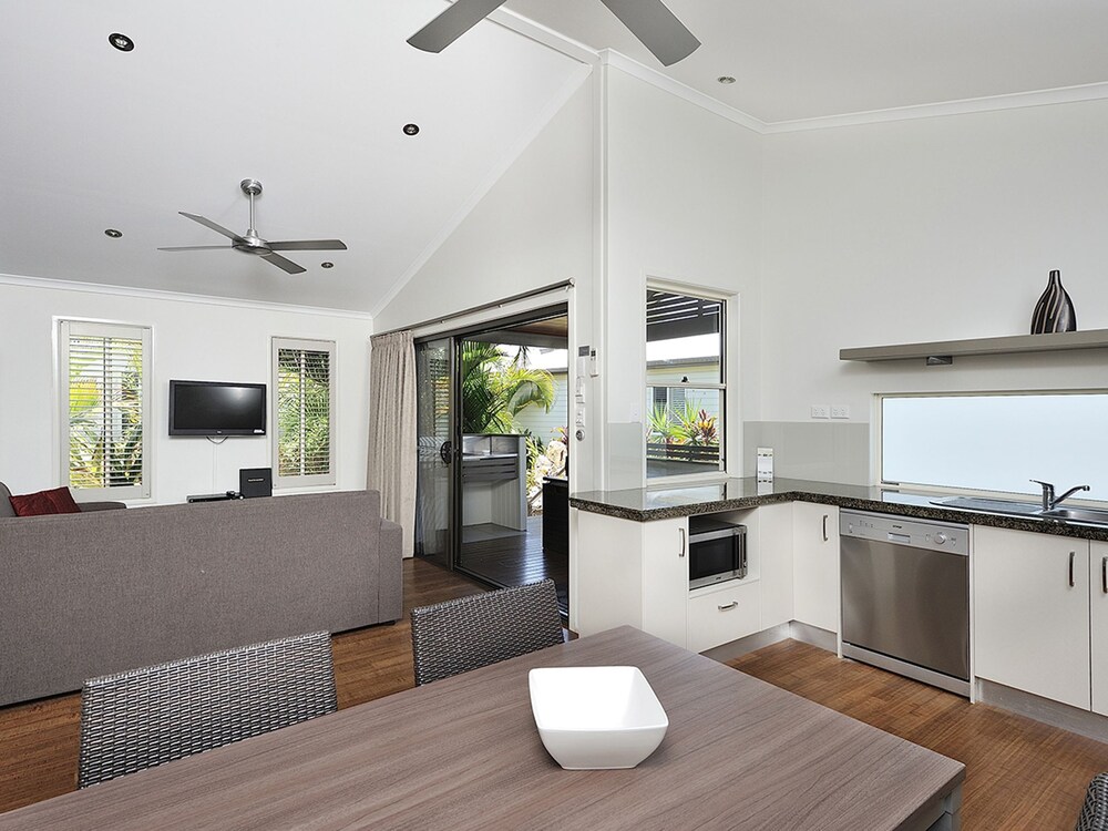 Pandanus Villa - 4 Pax - Living Area