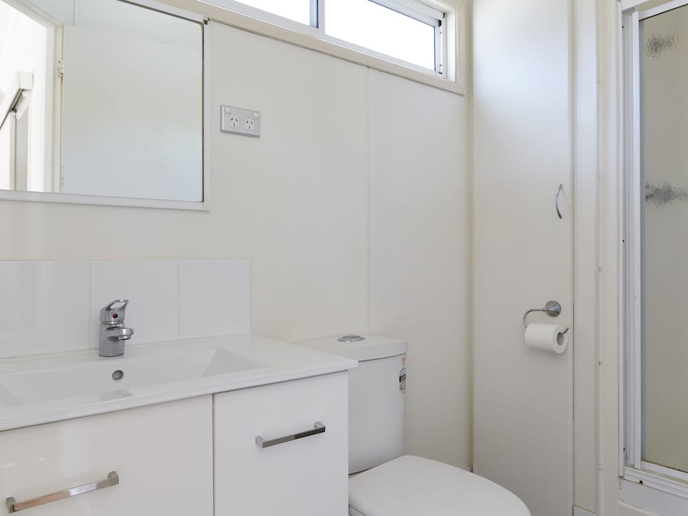 Junior Villa, Garden View - Bathroom