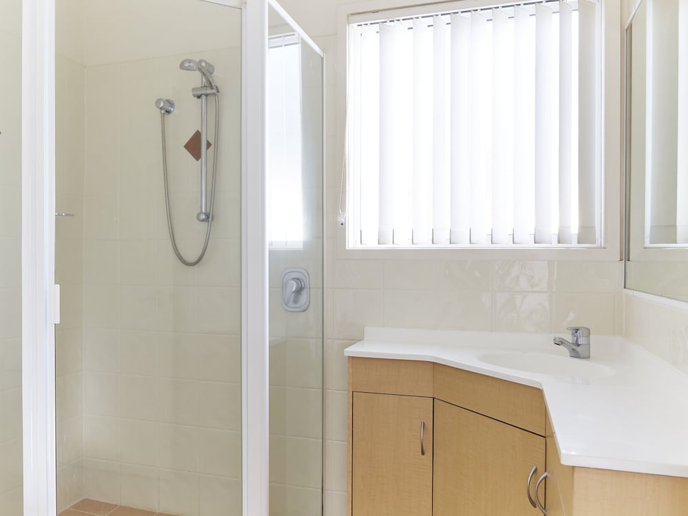 Townhouse Lagoon Villa - Bathroom
