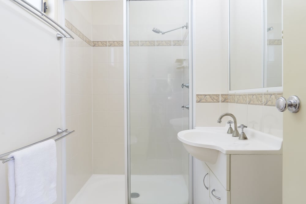 Superior Villa, Garden Area - Bathroom