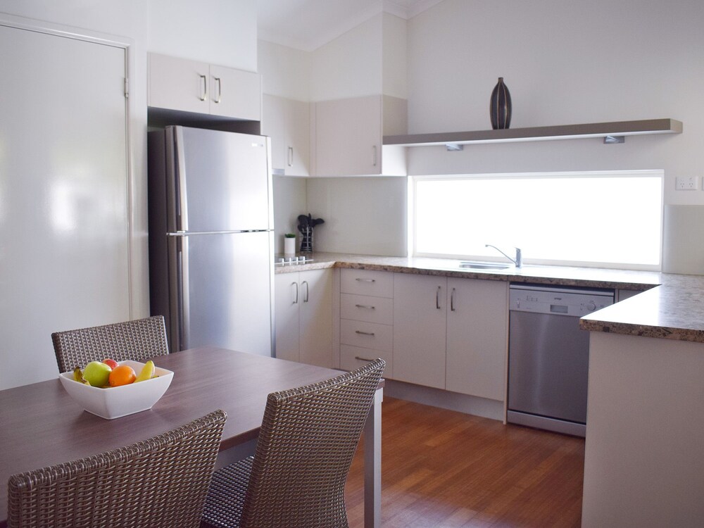 Pandanus Villa - 4 Pax - In-Room Kitchen