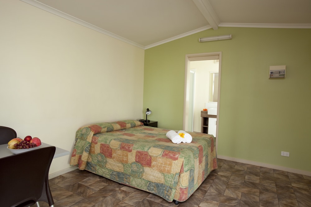 Cabin, 1 Double Bed (Bougainvillea) - Guestroom