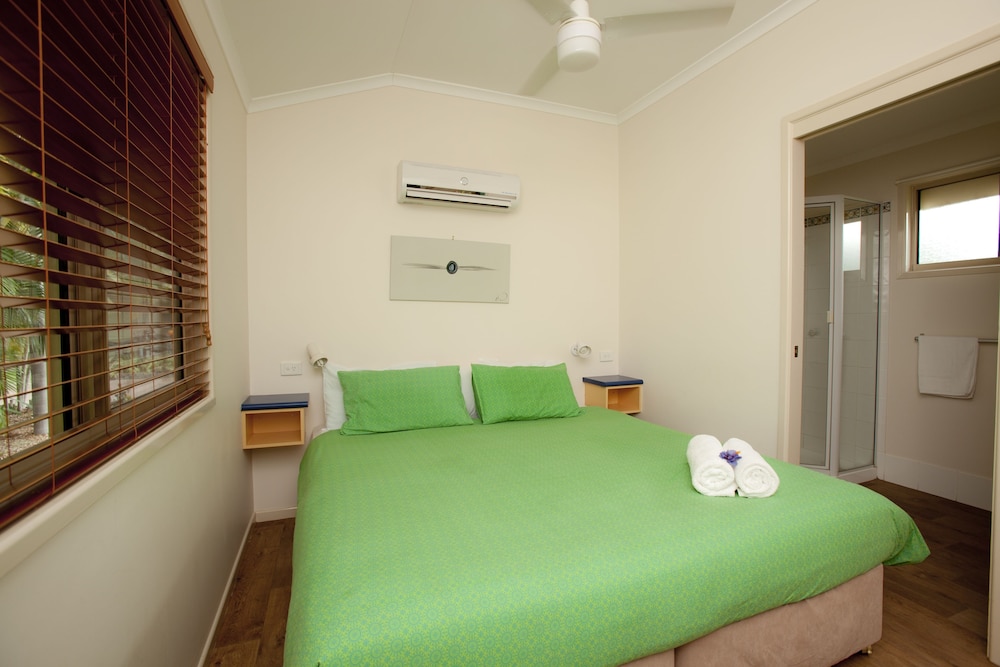 Villa, Poolside - Guestroom
