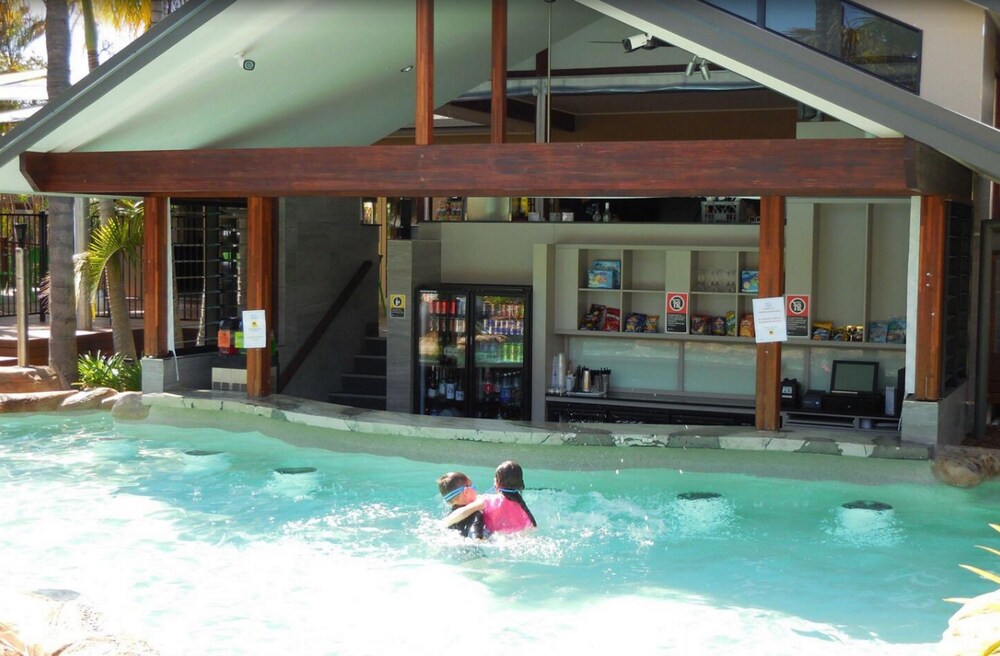 Poolside Bar