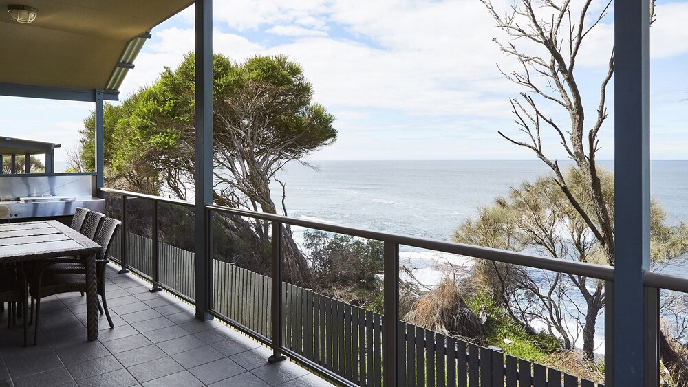 Condo (Clifftop Ocean) - Balcony