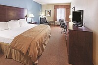 Room, 1 King Bed, Refrigerator & Microwave