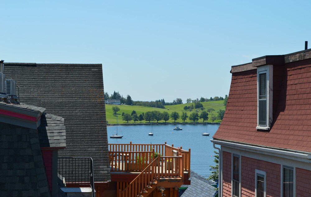 Guestroom View