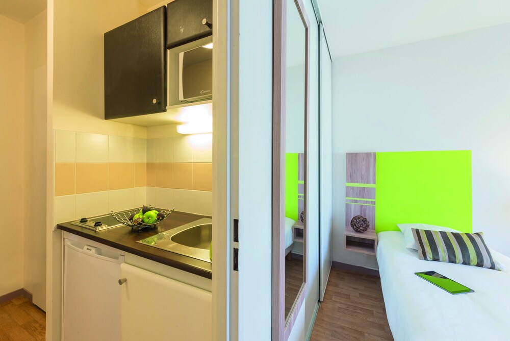 Double Studio - Living Area