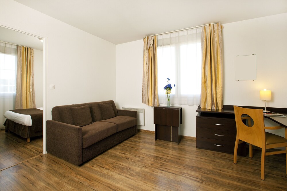 Apartment, 1 Bedroom - Living Area