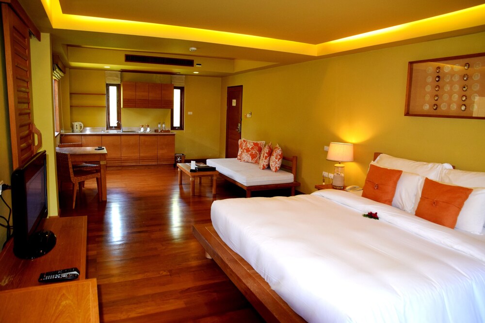 Grand Deluxe - Guestroom