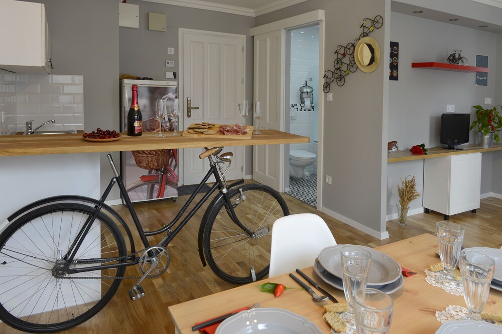 Bike Design Apartment - In-Room Kitchen