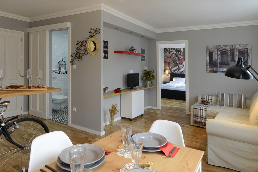 Bike Design Apartment - Living Area