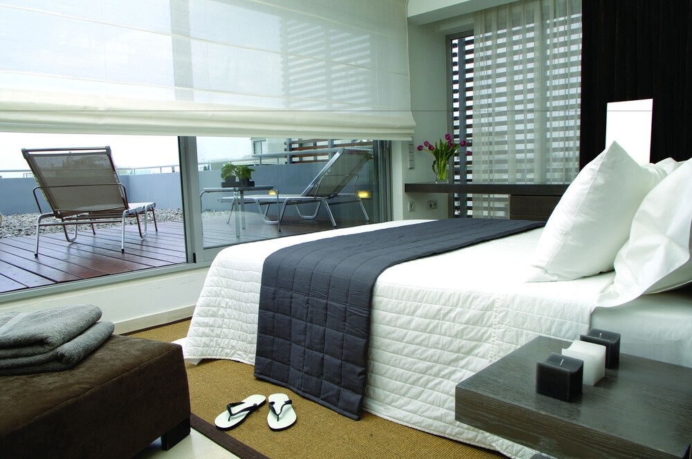 Superior Suite - Guestroom