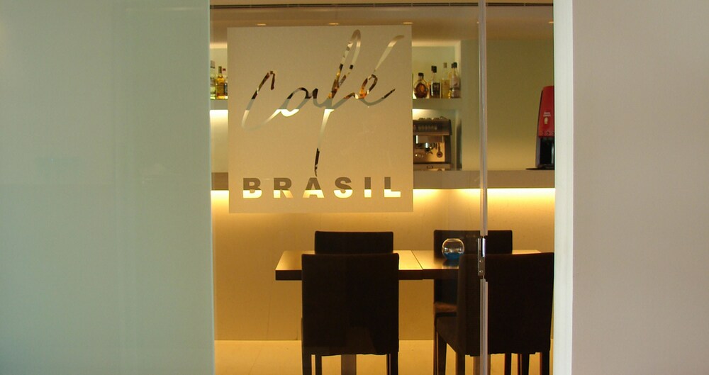 Hotel Bar