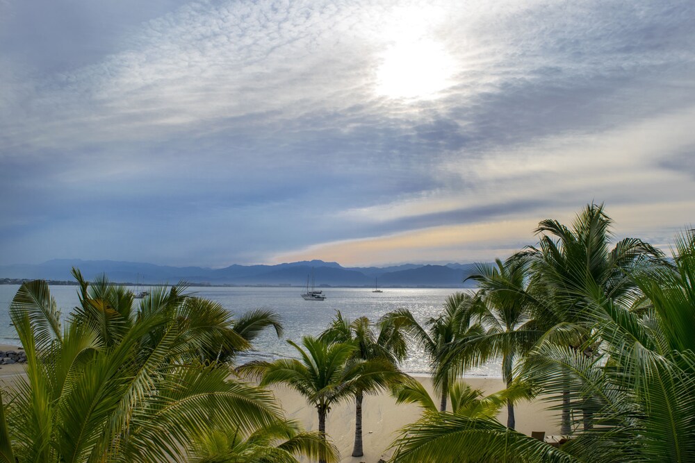 Beach/Ocean View