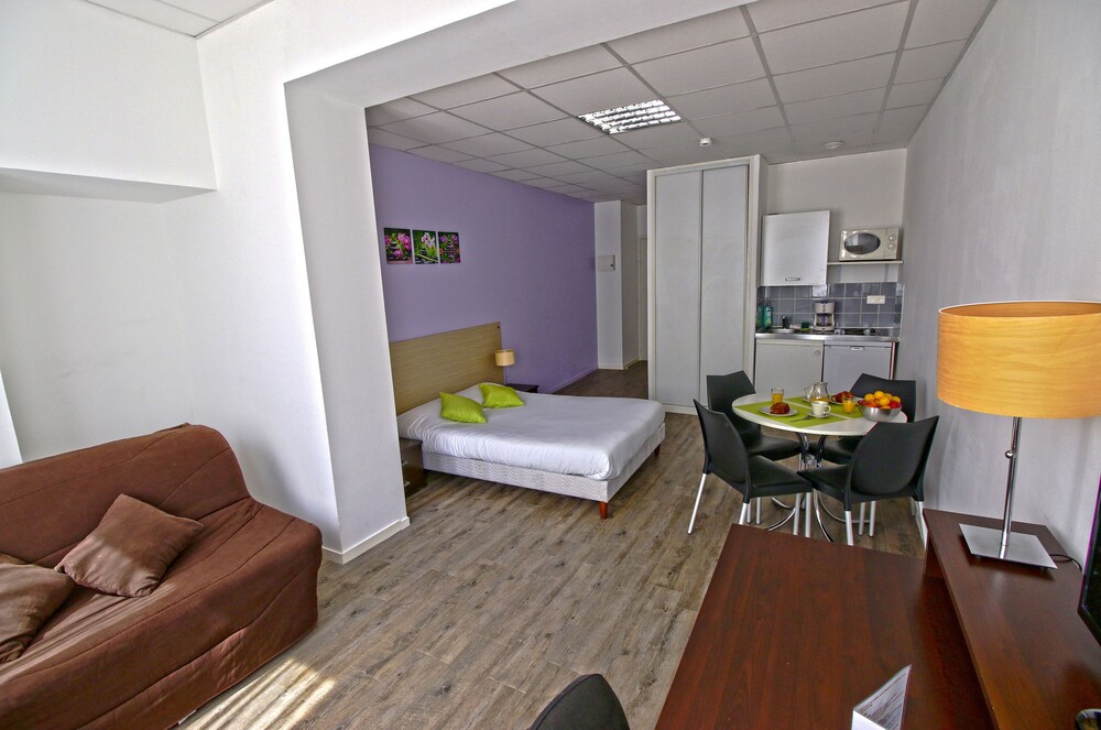 Superior Studio - Guestroom