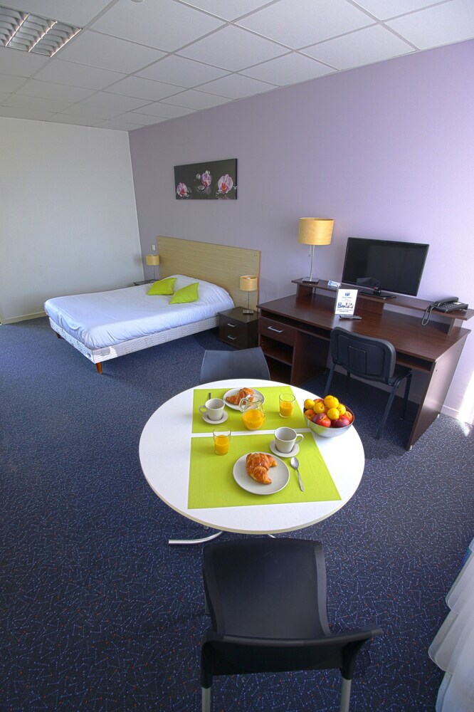 Studio - Guestroom