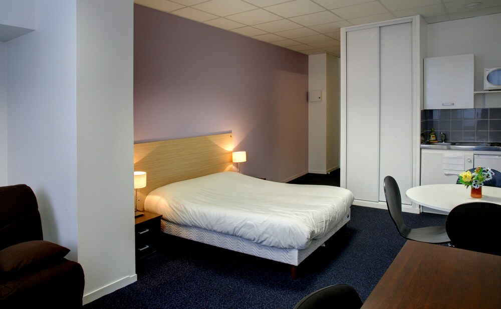 Superior Studio - Guestroom