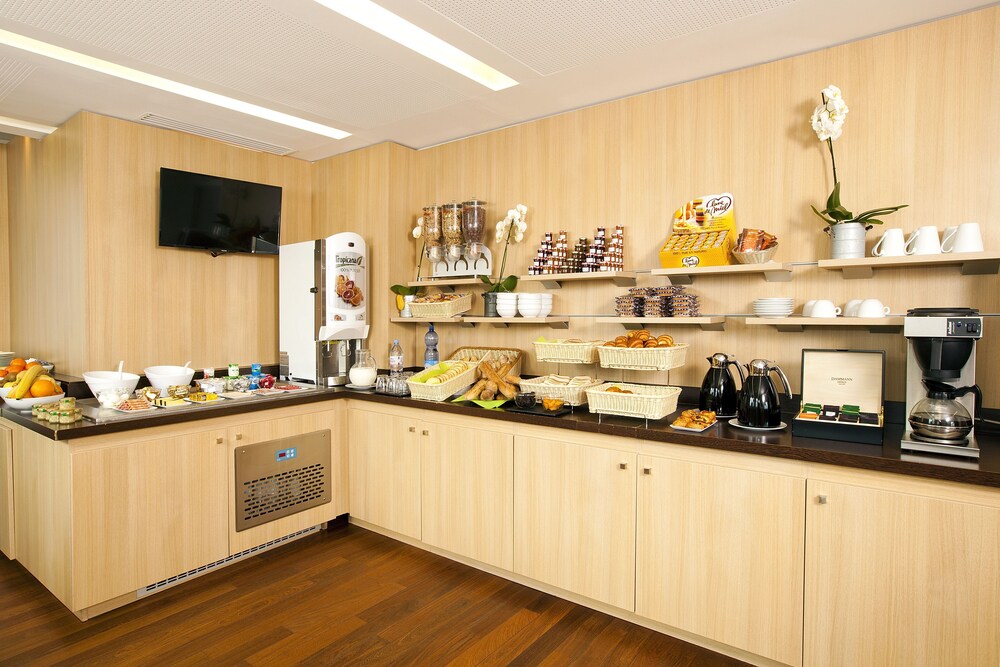 Salle de petit-déjeuner