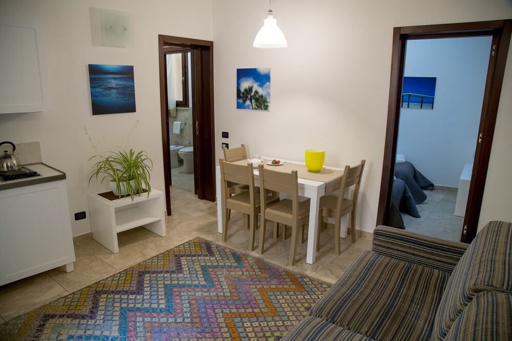 Apartment, 2 Bedrooms - In-Room Dining