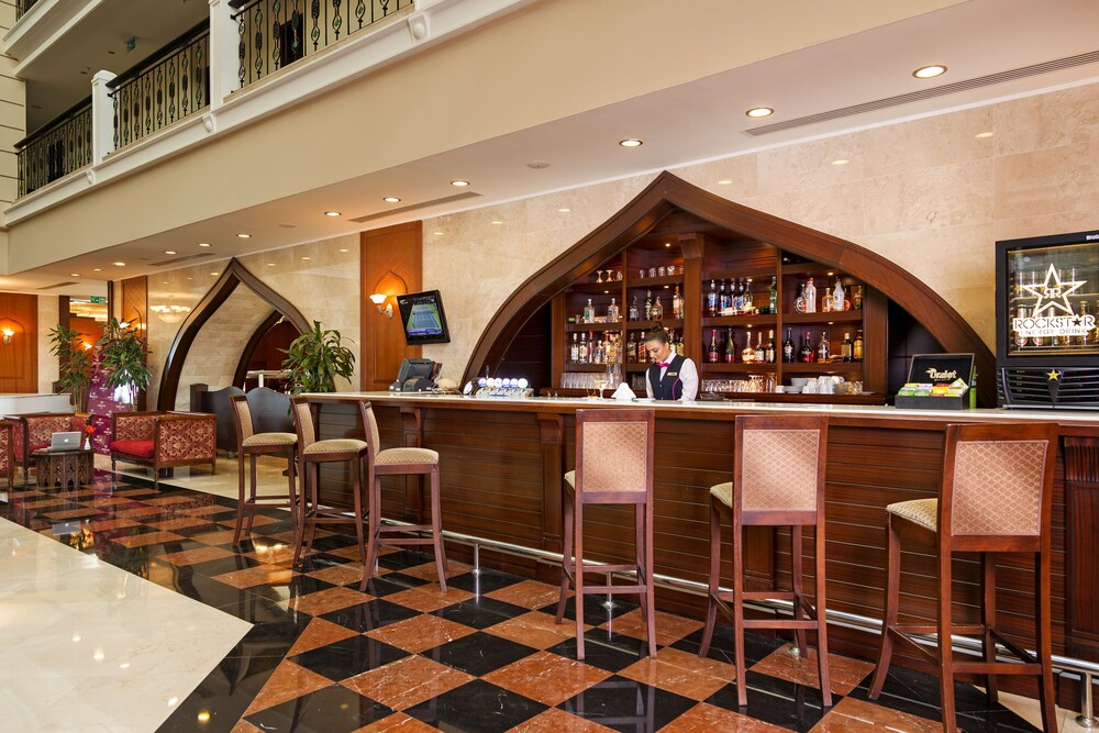 Hotel Bar