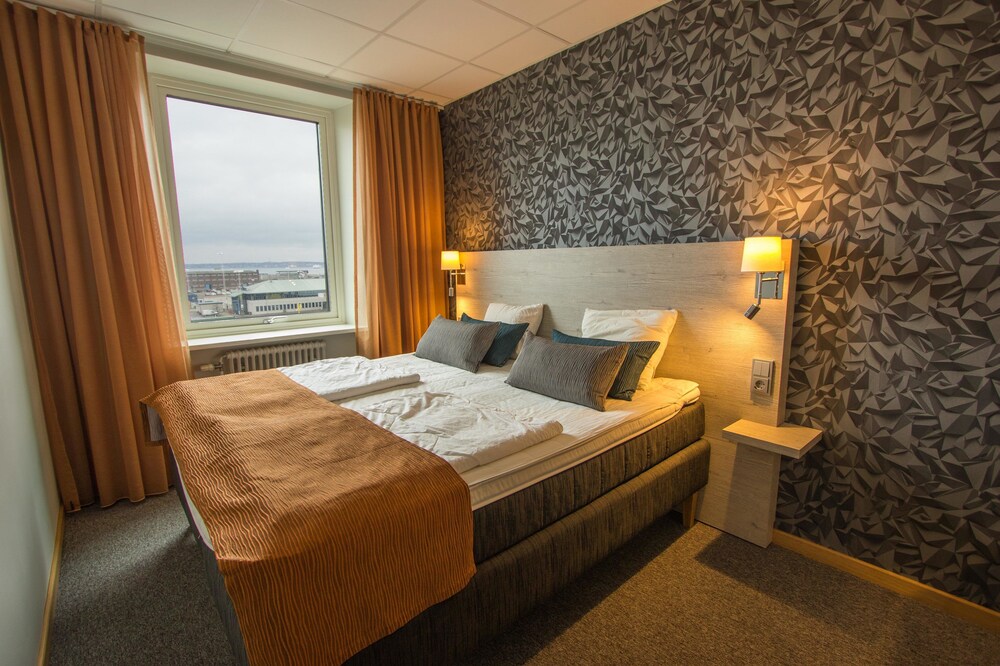 Guestroom View