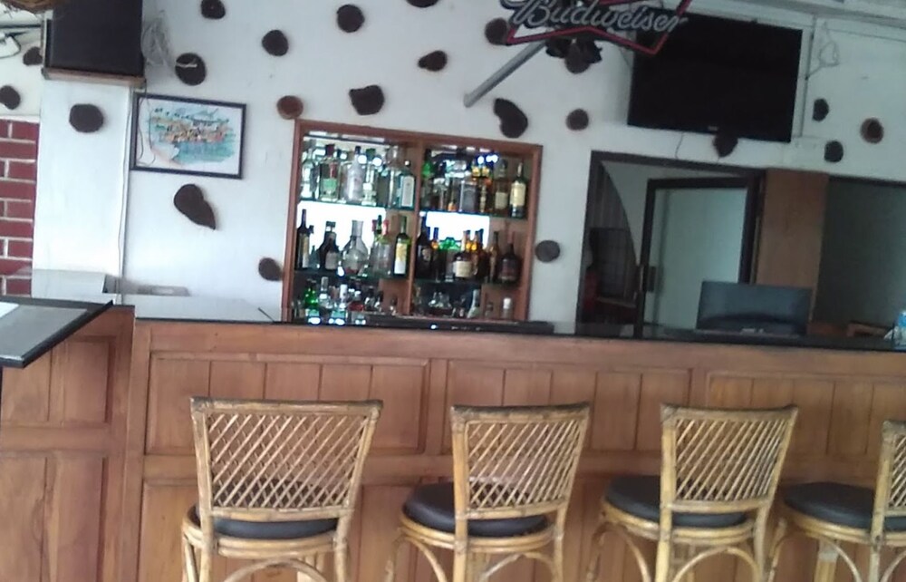 Hotel Bar