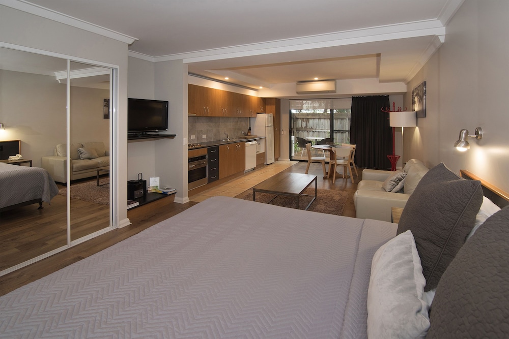 Studio Spa Special Access (Roadside) - Guestroom