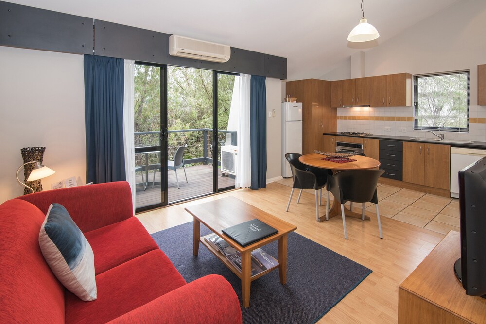 Apartment with Balcony (roadside) - In-Room Kitchen
