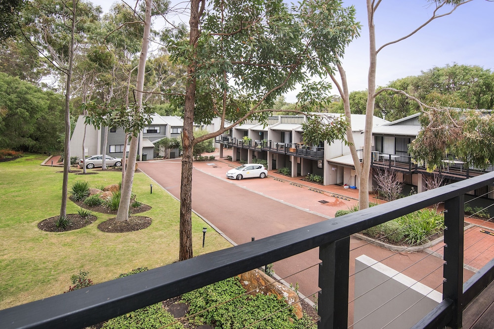 Apartment, 2 Bedrooms, Jetted Tub - Balcony