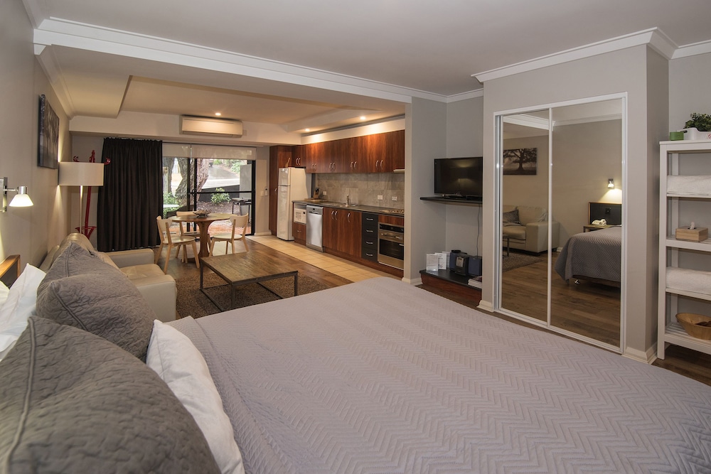 Studio Spa Special Access (Roadside) - Guestroom