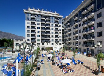 Sundeck