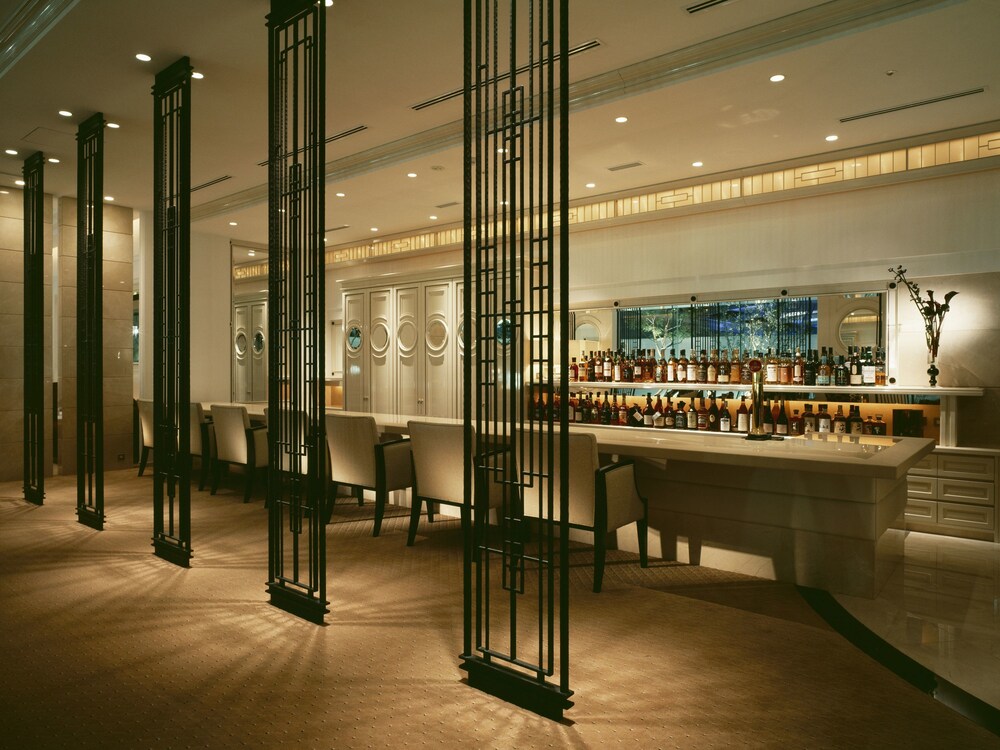 Hotel Bar