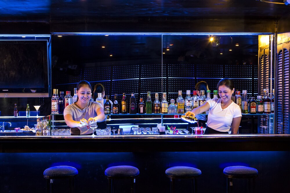 Hotel Bar