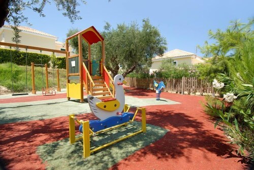 Childrens Play Area - Outdoor
