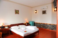 Standard Room, Garden View