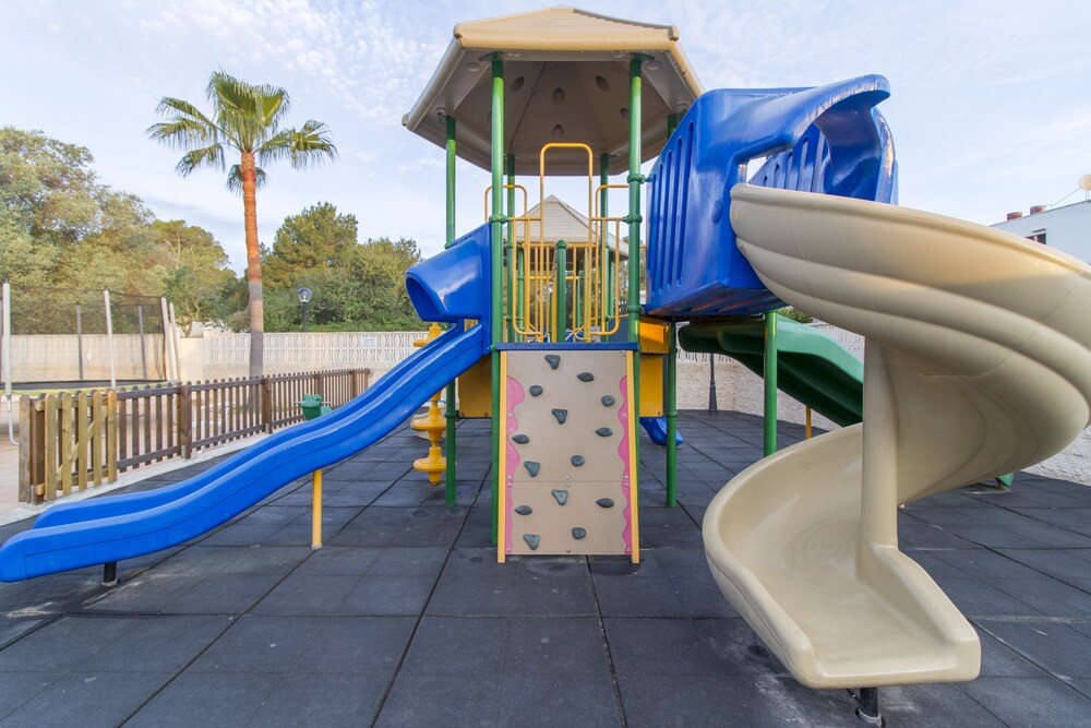 Childrens Play Area - Outdoor