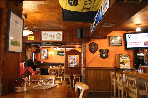 Hotel Bar